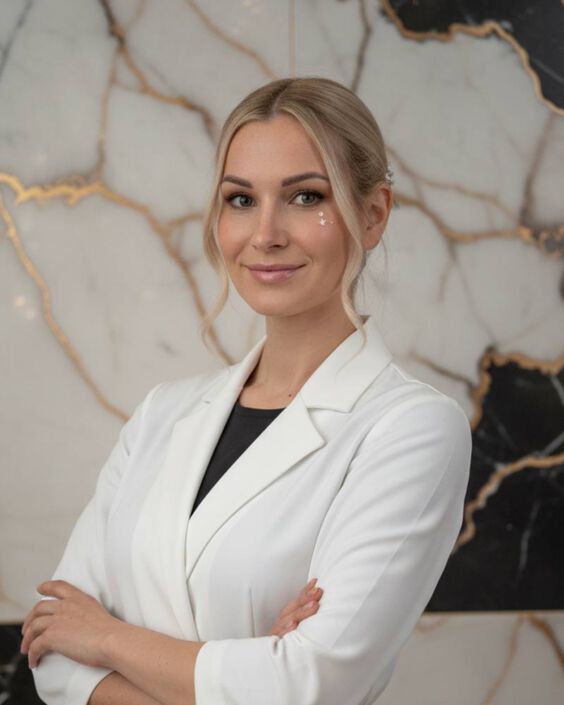 Jung Brigitta, Páciens koordinátor, orvosi kozmetikus